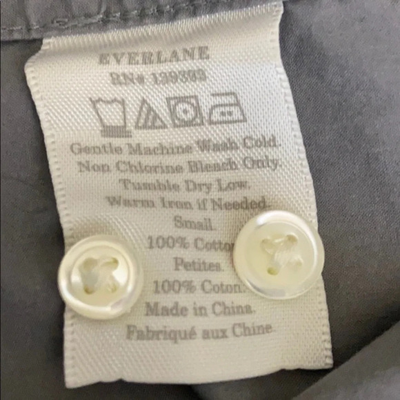Everlane Hidden Button Front Long Sleeve Shirt-S - Picture 5 of 5